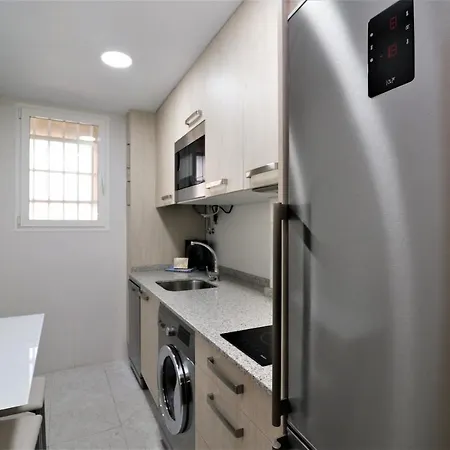 Coblanca 3-3-2 * بينايدورم